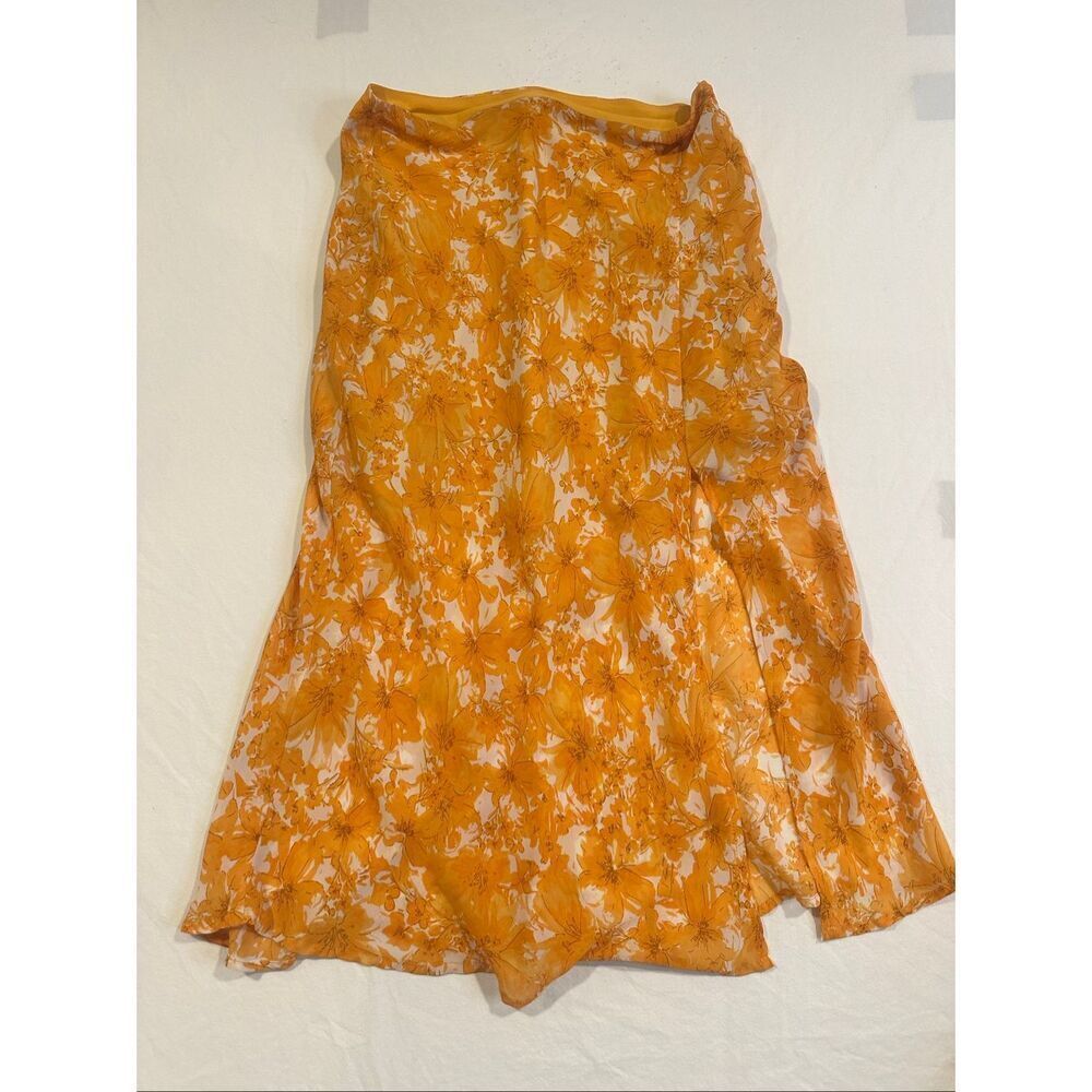 Le Lis Collection women’s floral orange yellow skirt, size medium